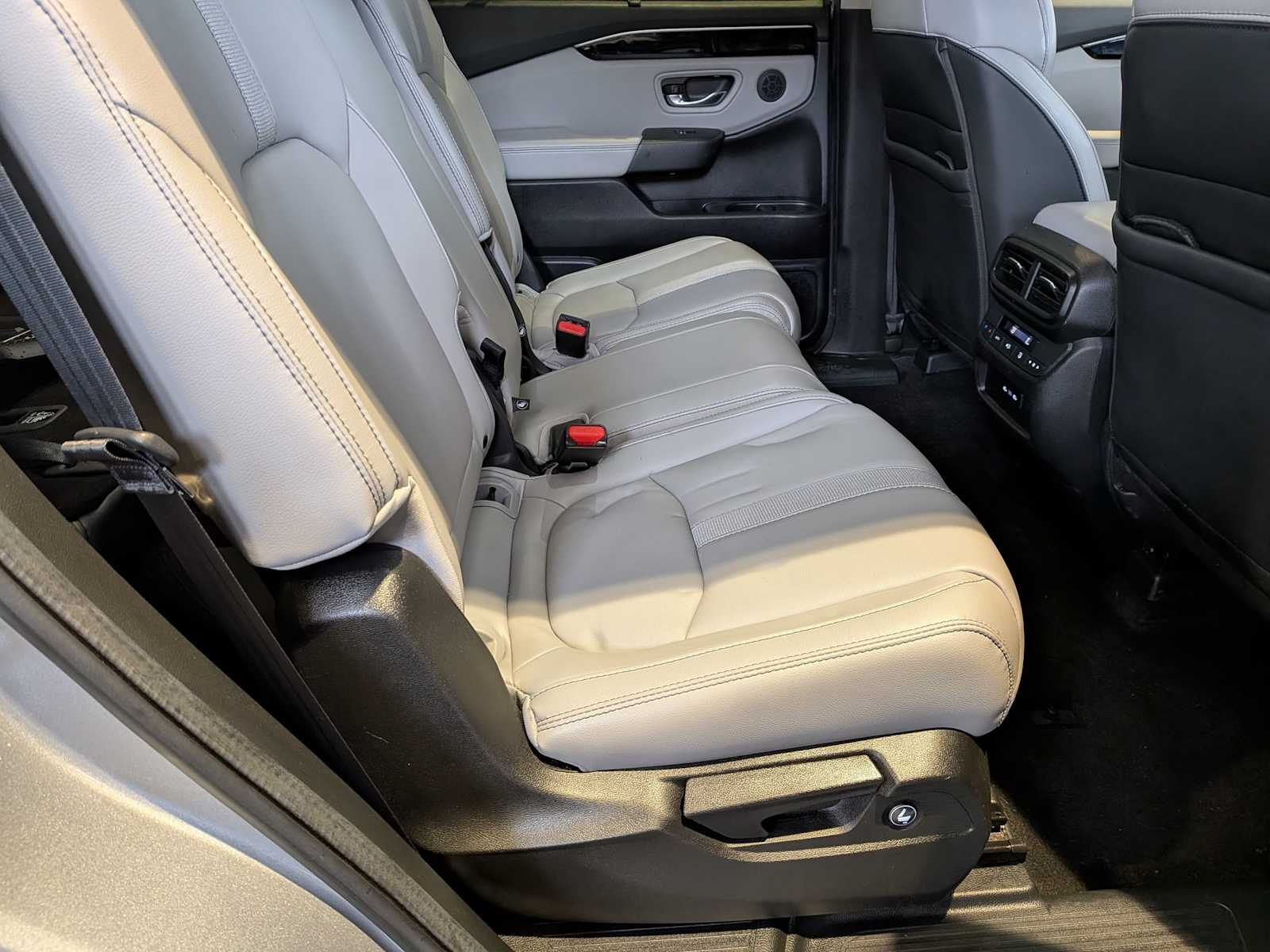 Thumbnail: 2024 Honda Pilot - 18