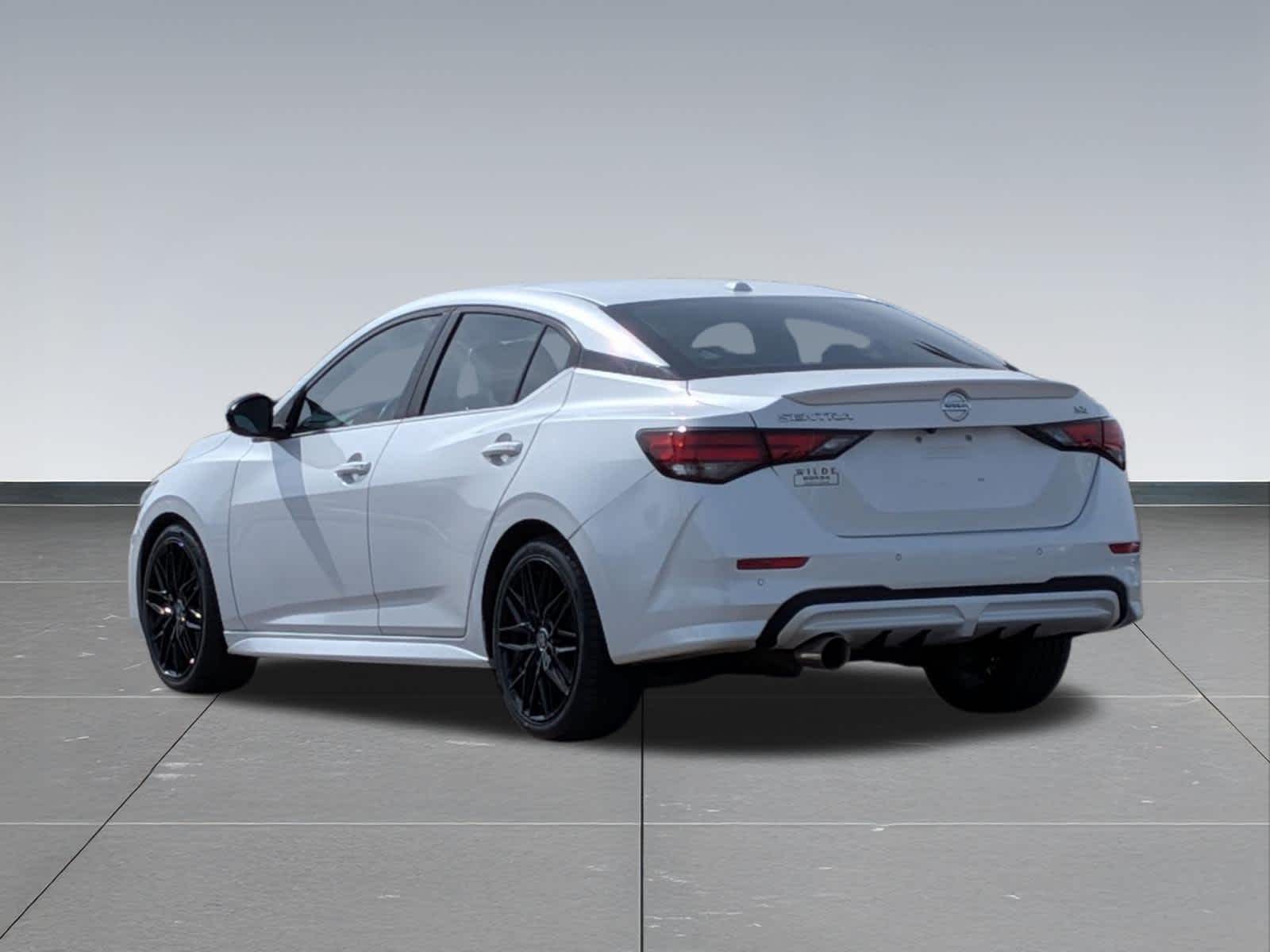 Thumbnail: 2020 Nissan Sentra - 3