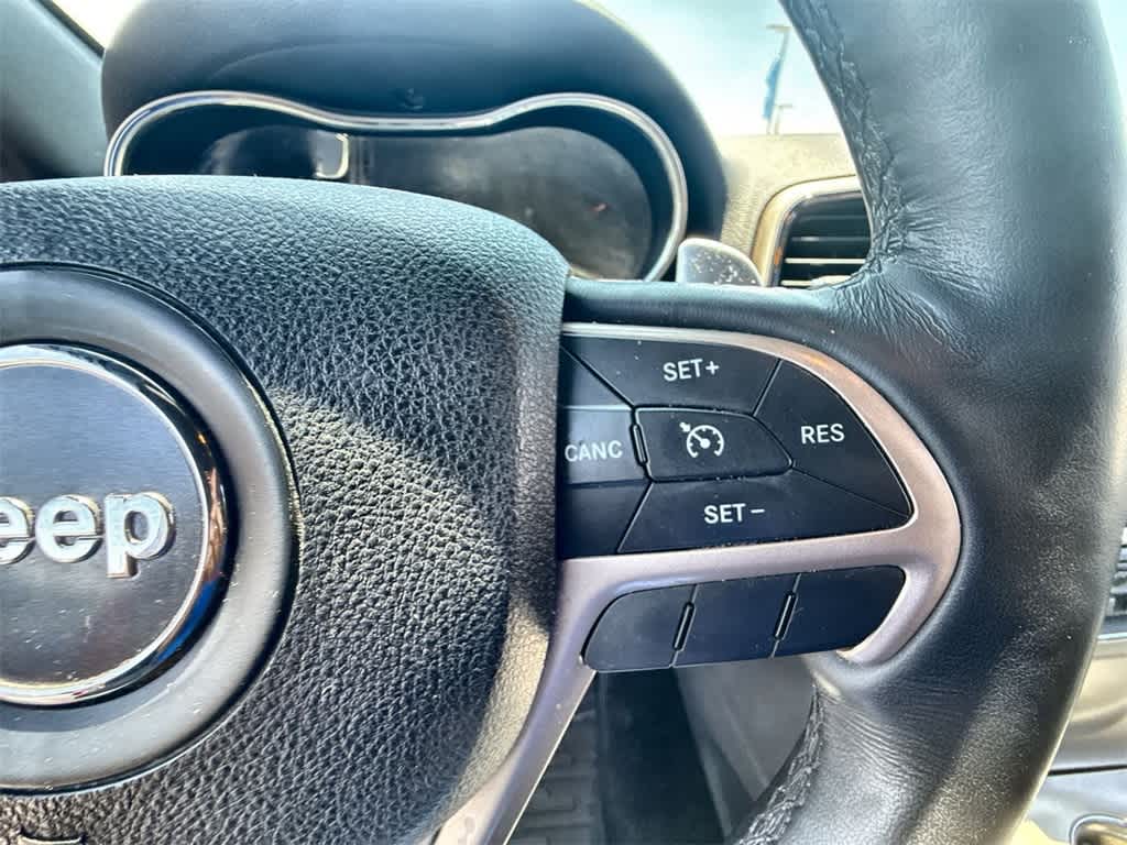 Thumbnail: 2015 Jeep Grand Cherokee - 23