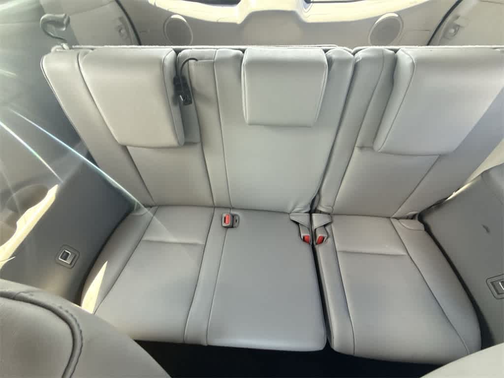 Thumbnail: 2019 Toyota Highlander - 21