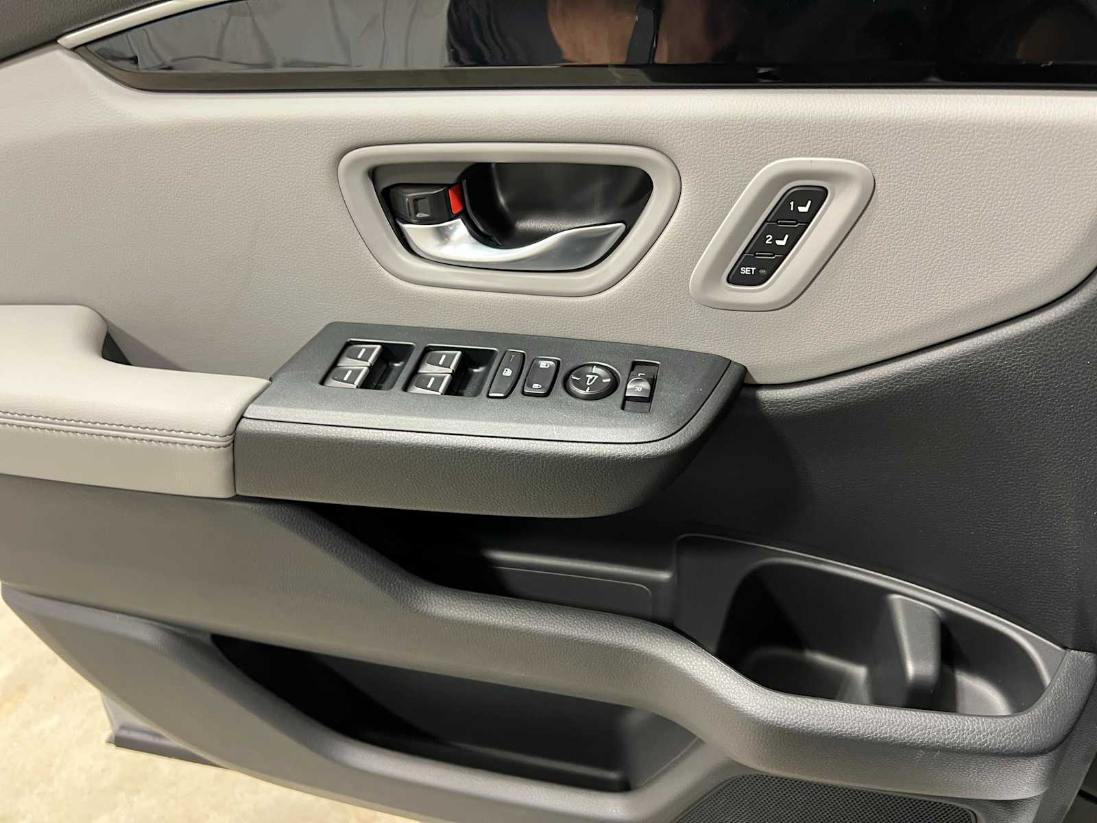 Thumbnail: 2025 Honda Pilot - 15