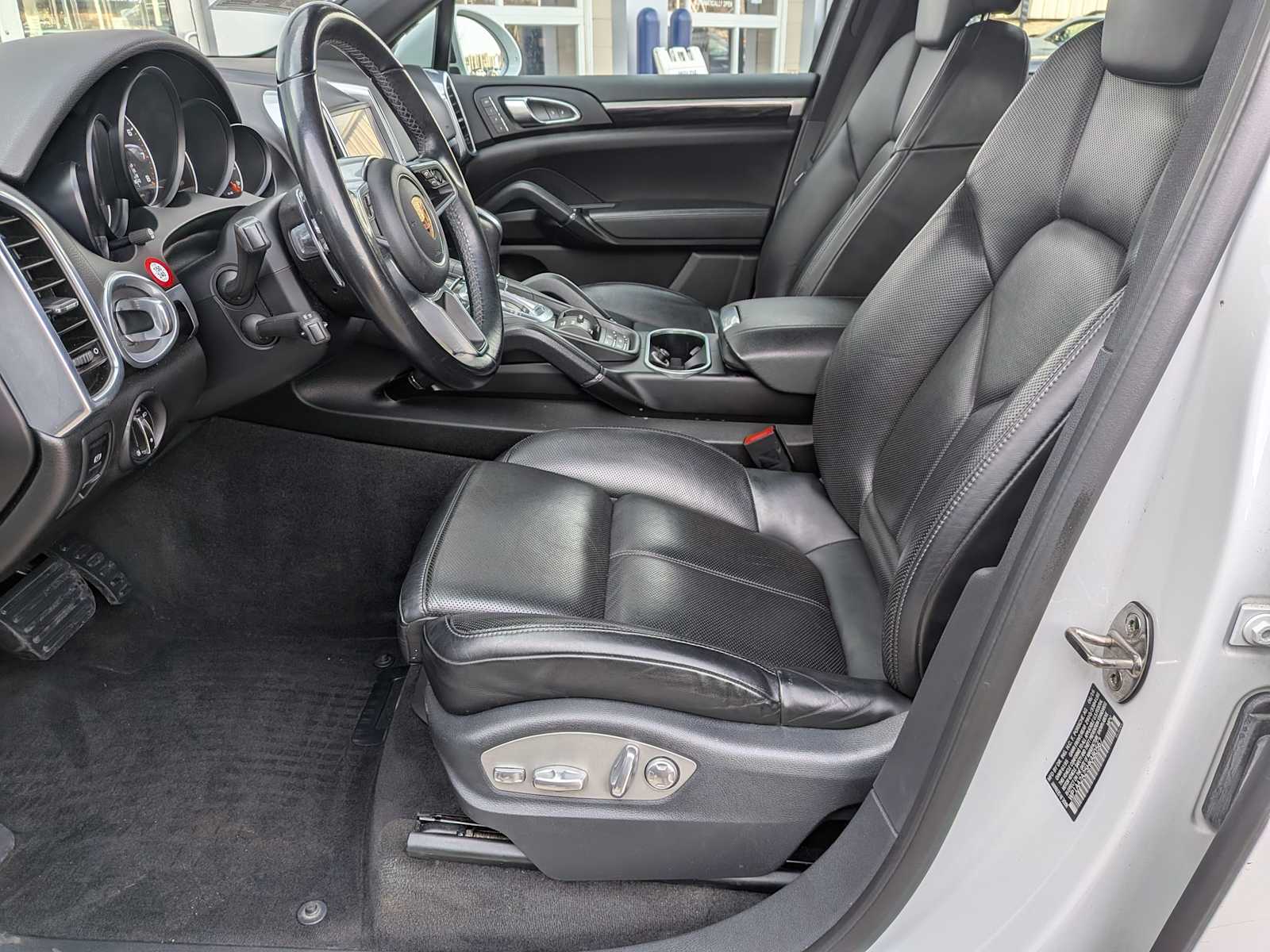 Thumbnail: 2017 Porsche Cayenne - 15