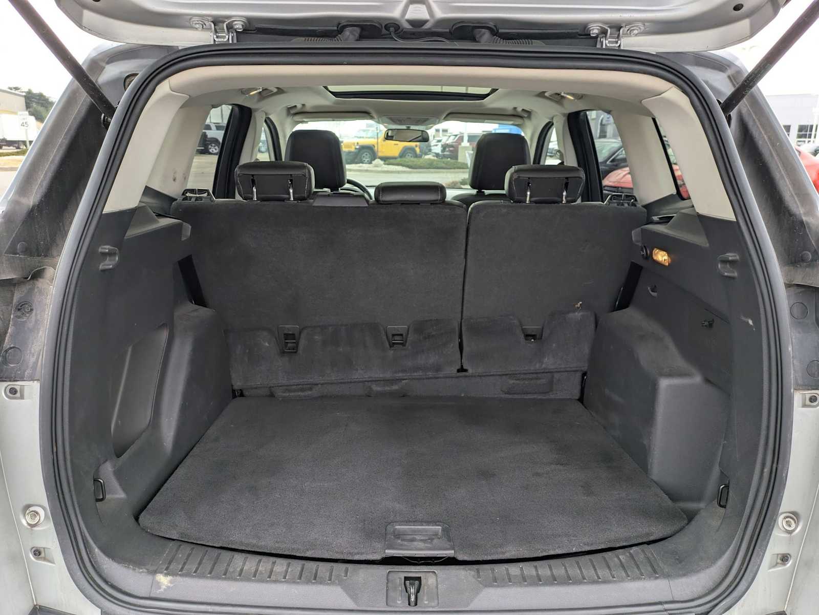 Thumbnail: 2015 Ford Escape - 31