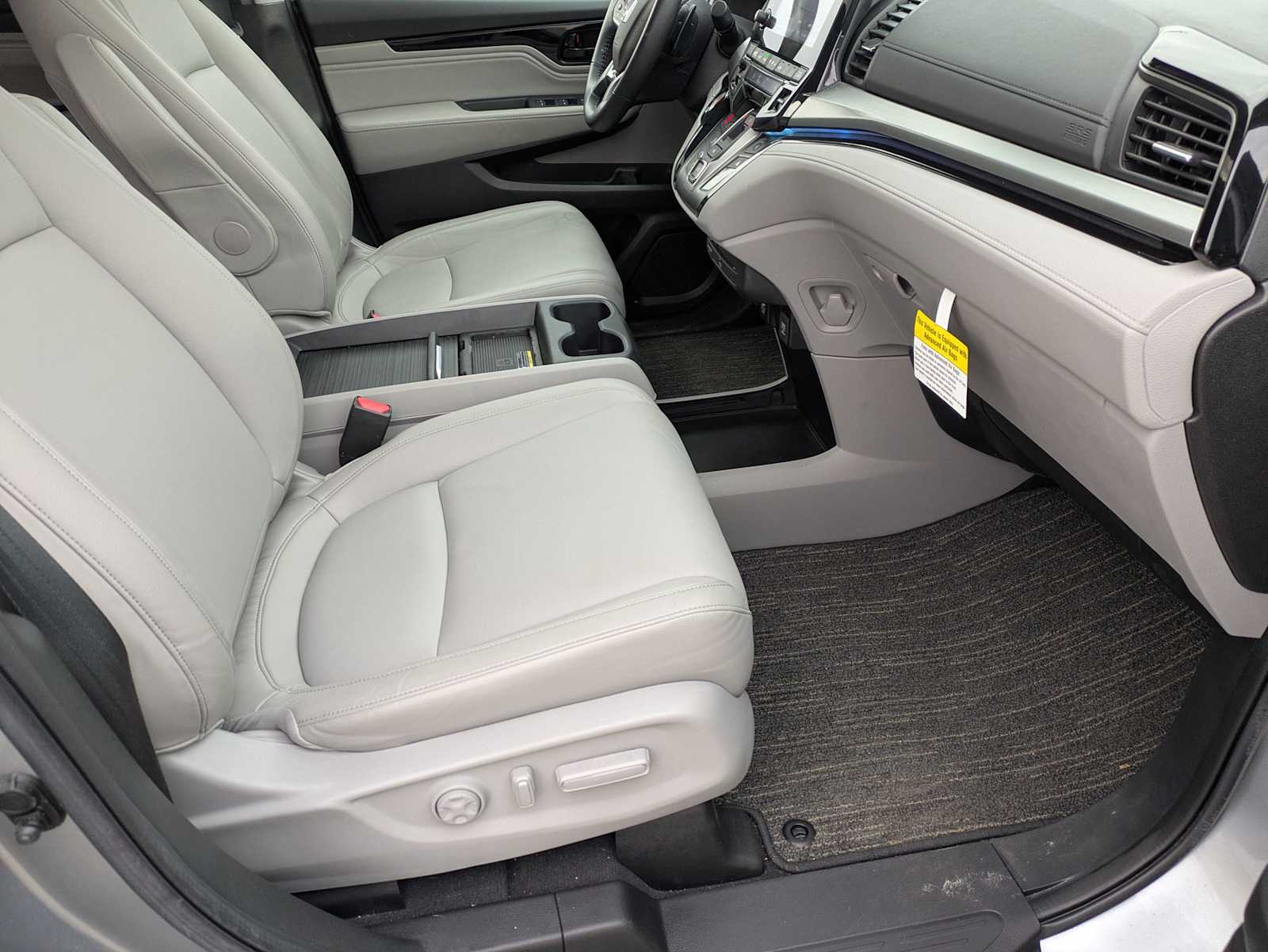 Thumbnail: 2023 Honda Odyssey - 22