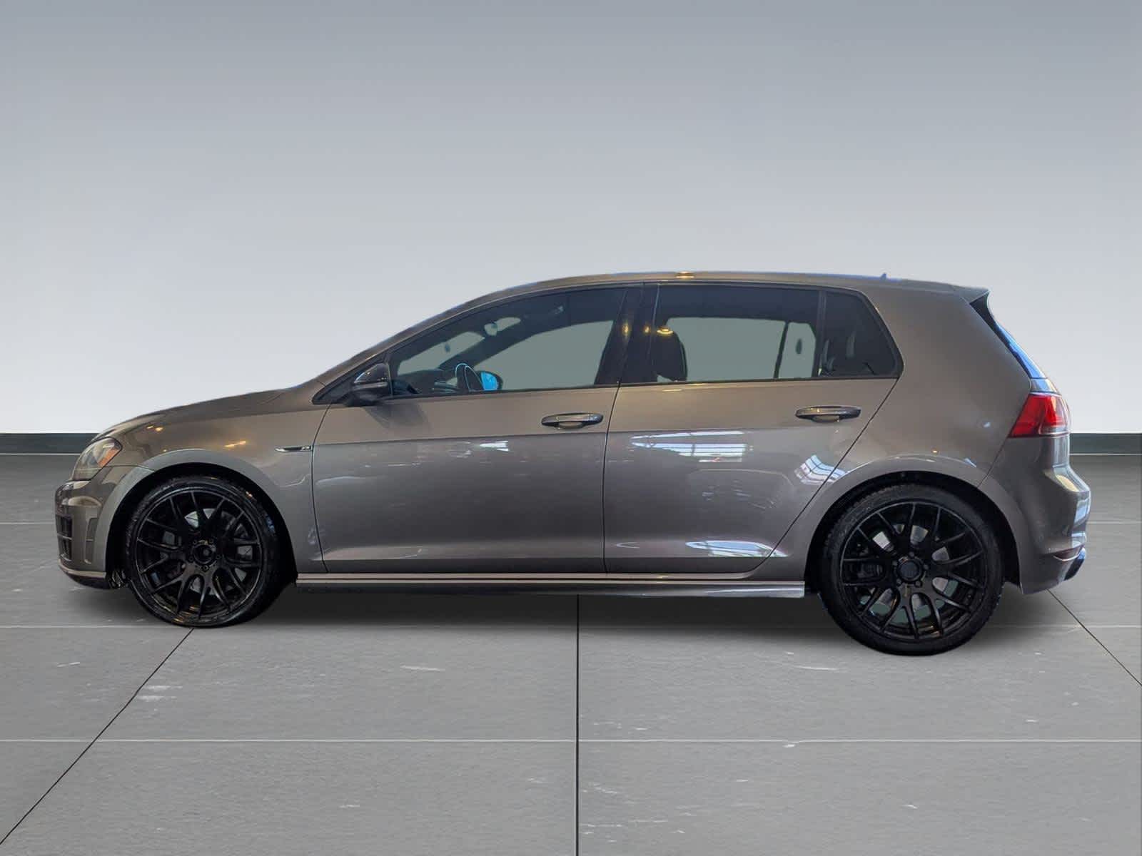 Thumbnail: 2015 Volkswagen Golf - 3