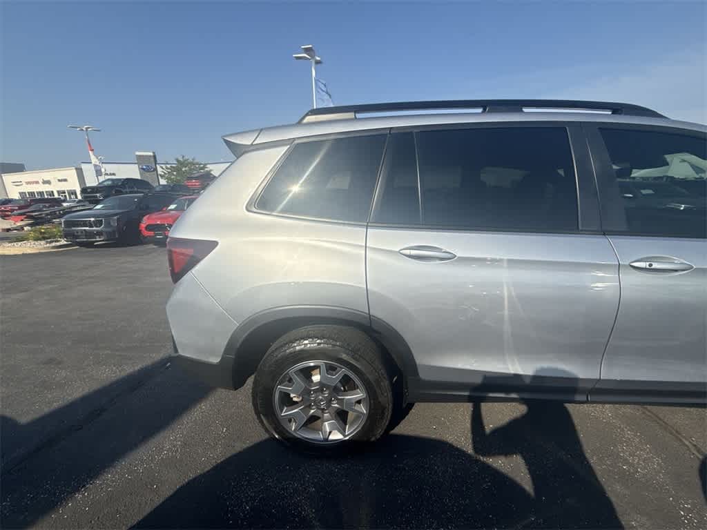 Thumbnail: 2023 Honda Passport - 6