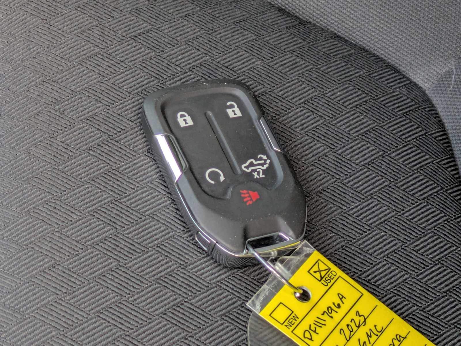 Thumbnail: 2023 GMC Sierra 2500 - 32