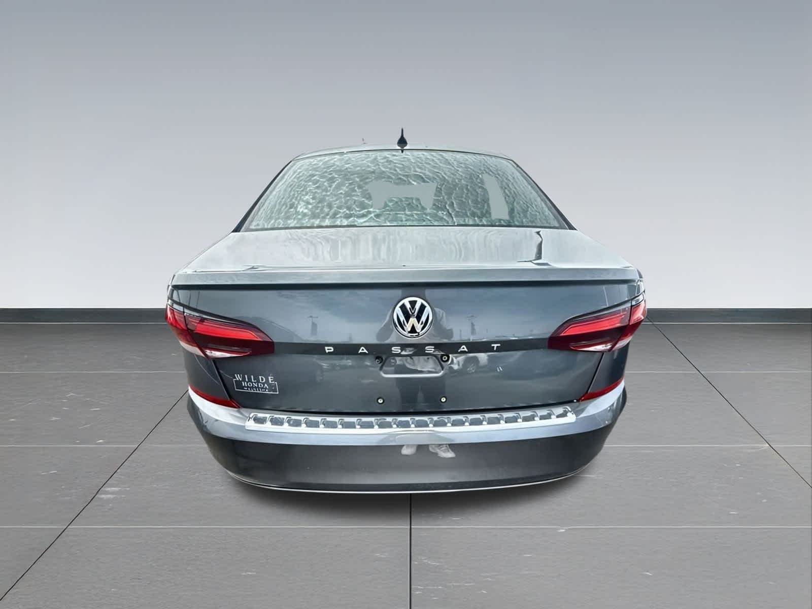 Thumbnail: 2022 Volkswagen Passat - 10