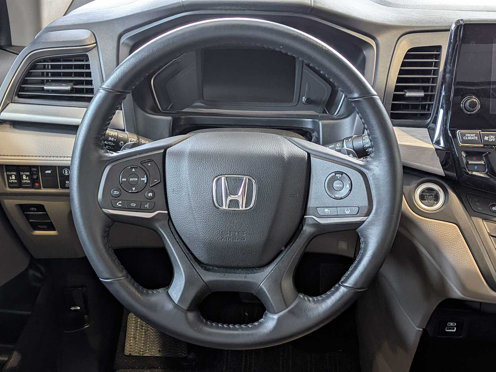 Thumbnail: 2023 Honda Odyssey - 22