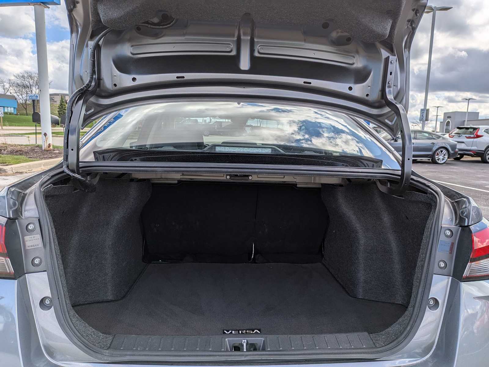 Thumbnail: 2020 Nissan Versa - 31