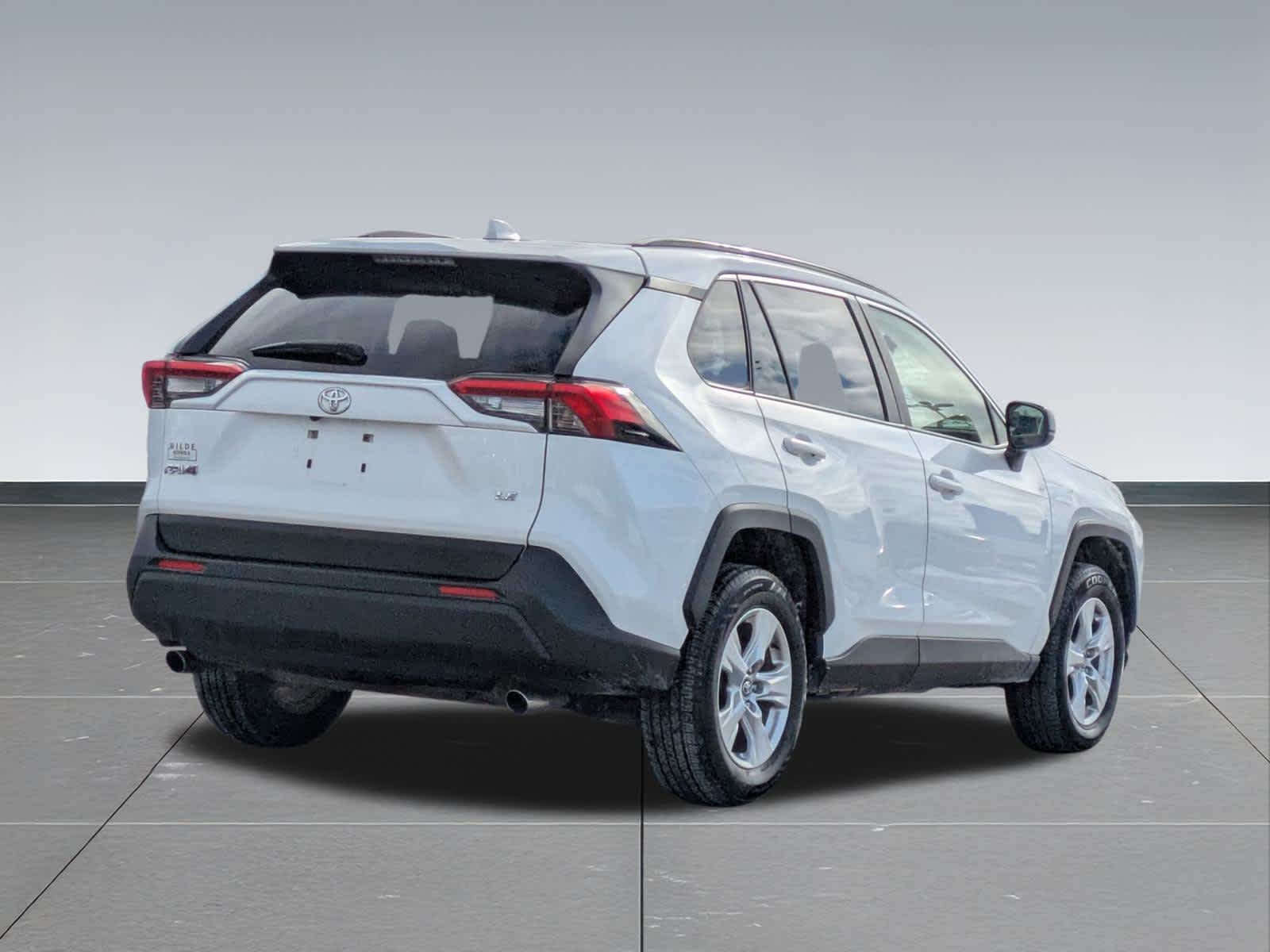 Thumbnail: 2020 Toyota RAV4 - 6