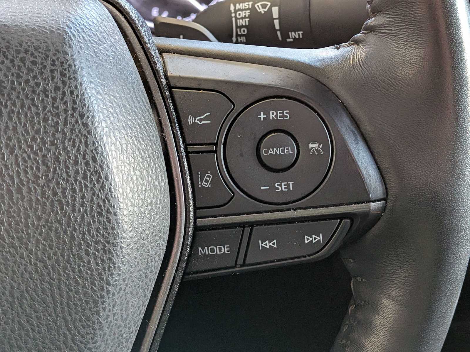 Thumbnail: 2022 Toyota Camry - 25