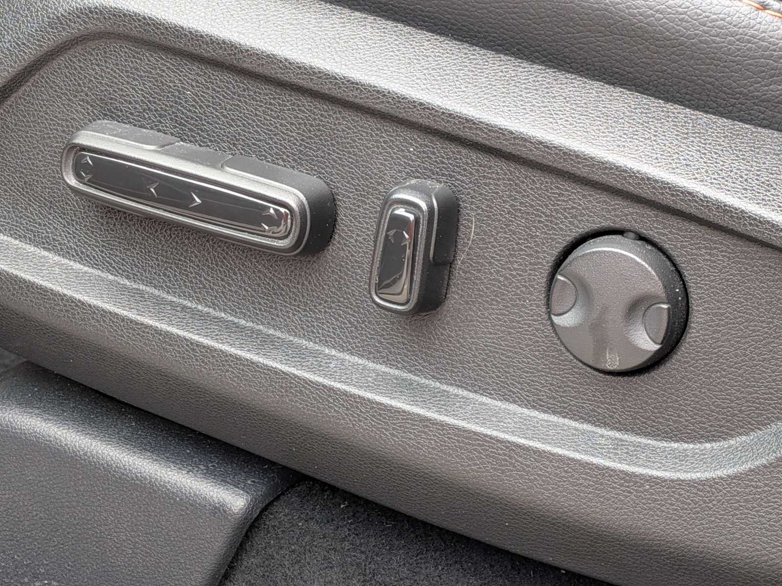 Thumbnail: 2023 Honda Pilot - 16