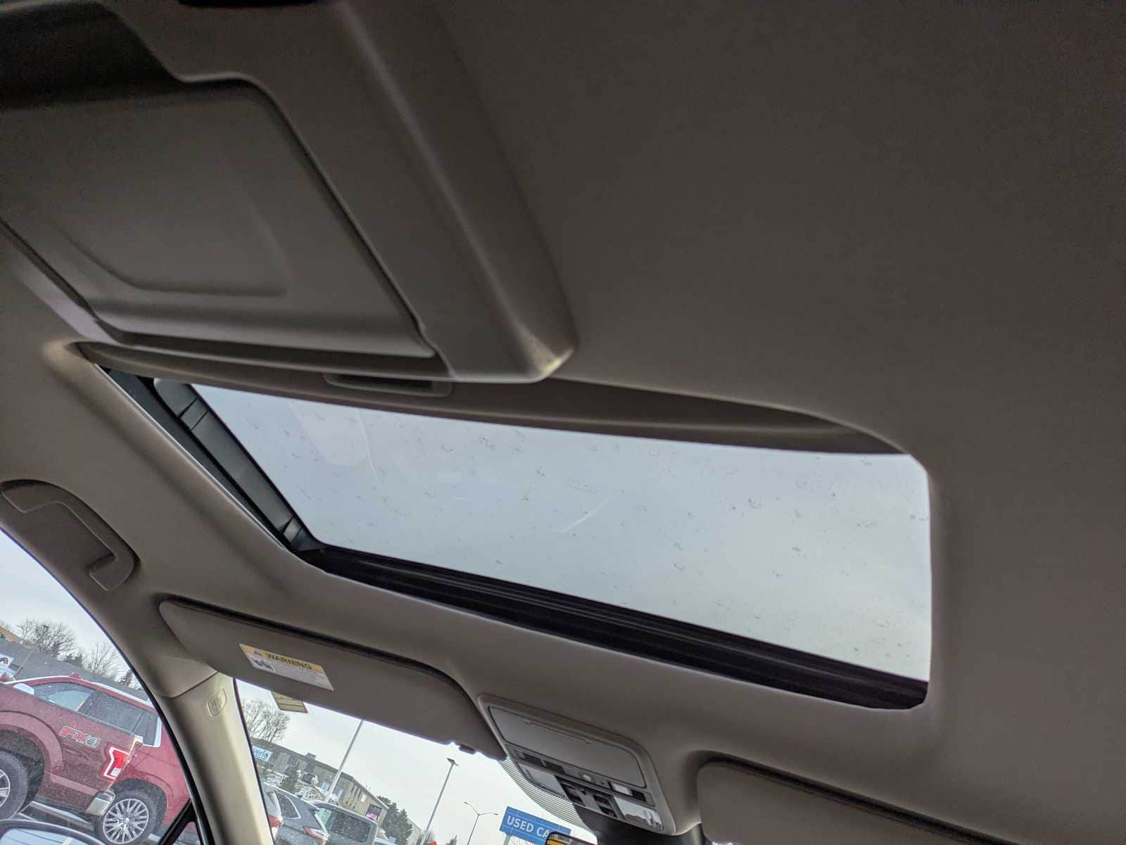 Thumbnail: 2023 Honda Odyssey - 21