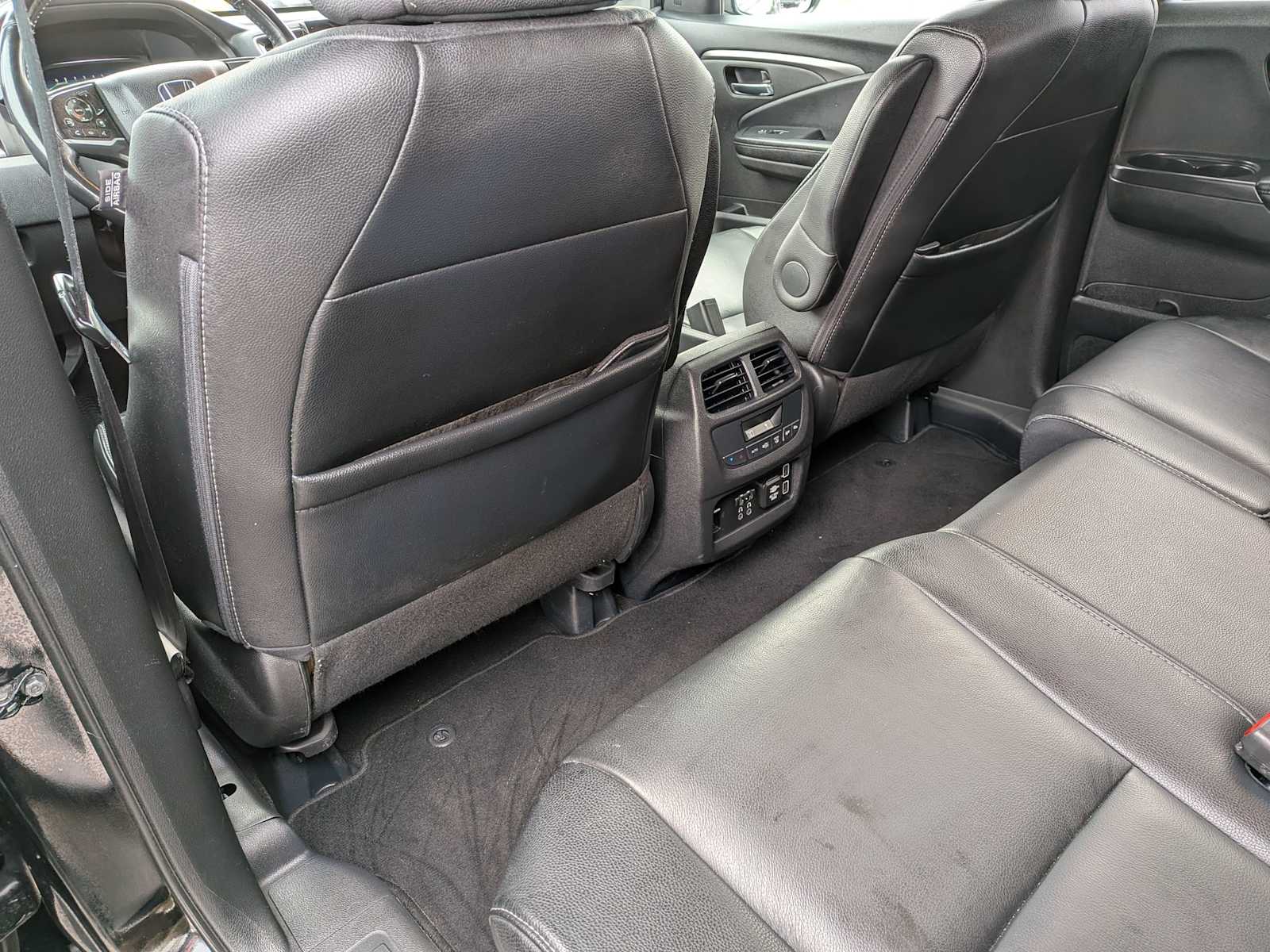 Thumbnail: 2020 Honda Pilot - 16