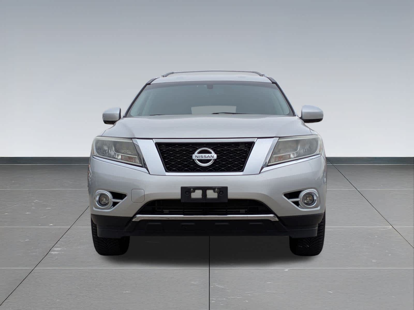 Thumbnail: 2015 Nissan Pathfinder - 9