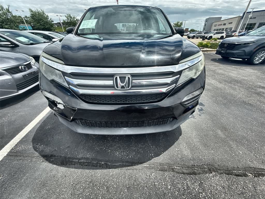 Thumbnail: 2016 Honda Pilot - 9