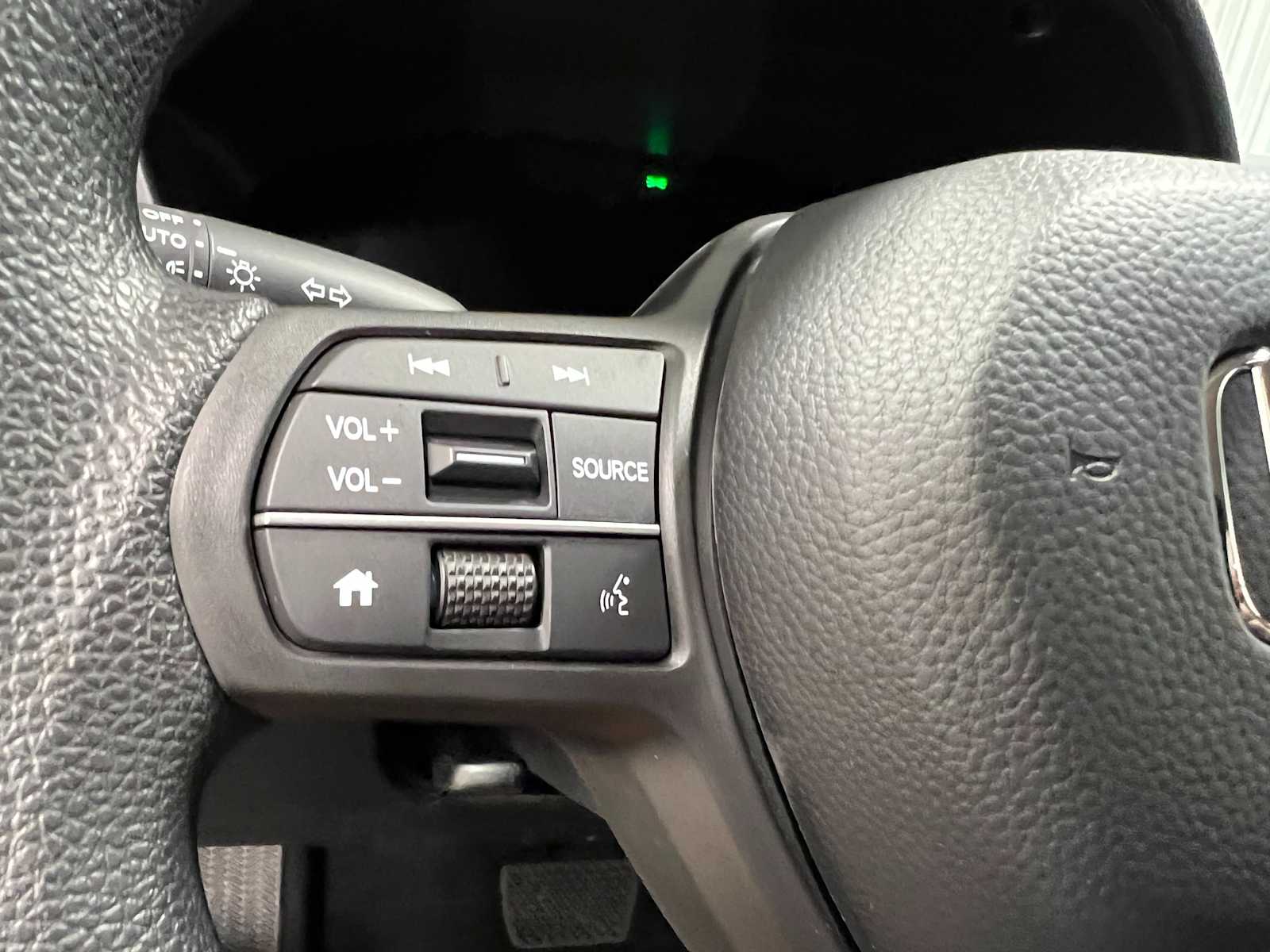 2025 Honda HR-V LX 16