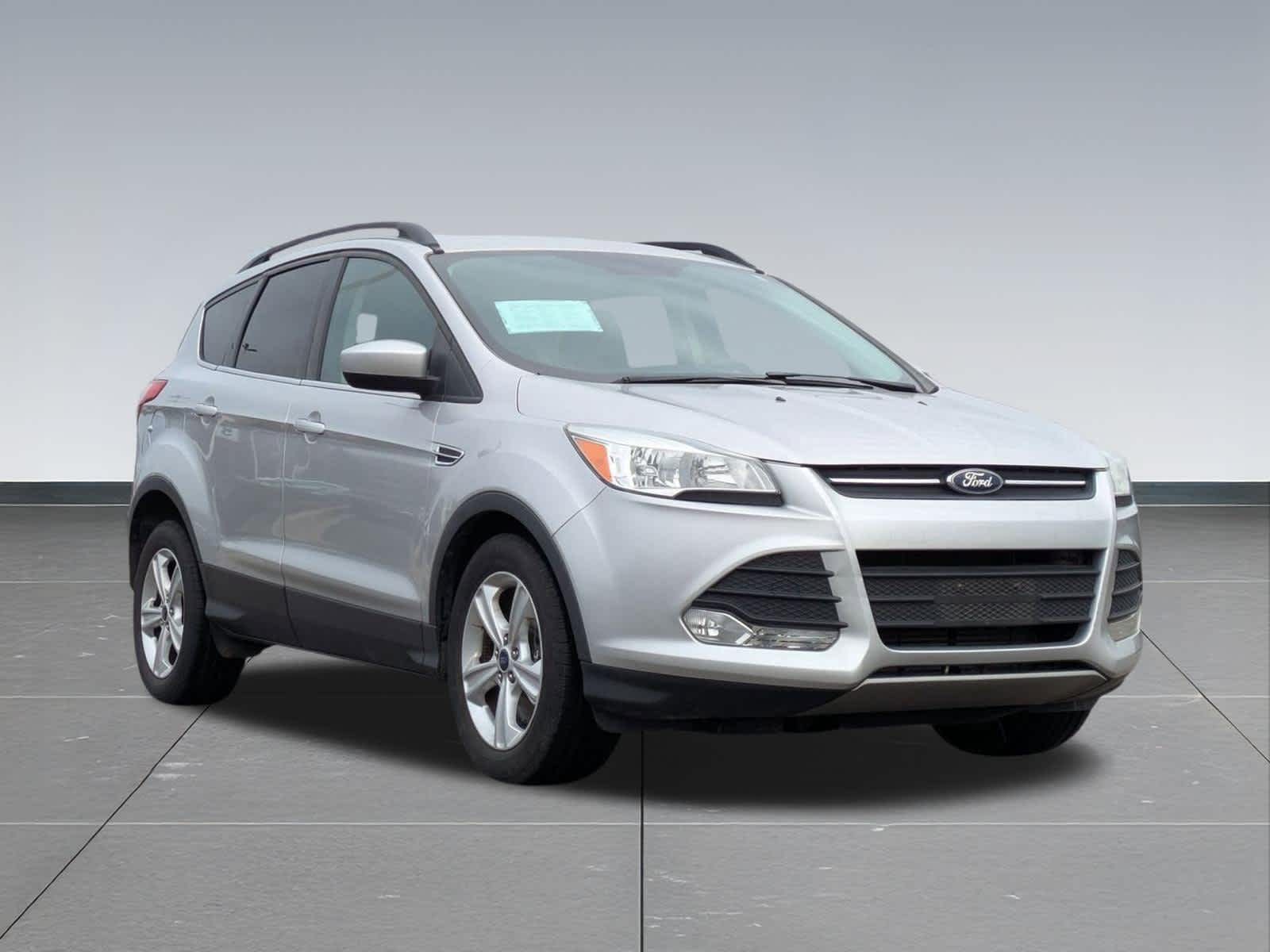 Thumbnail: 2015 Ford Escape - 8