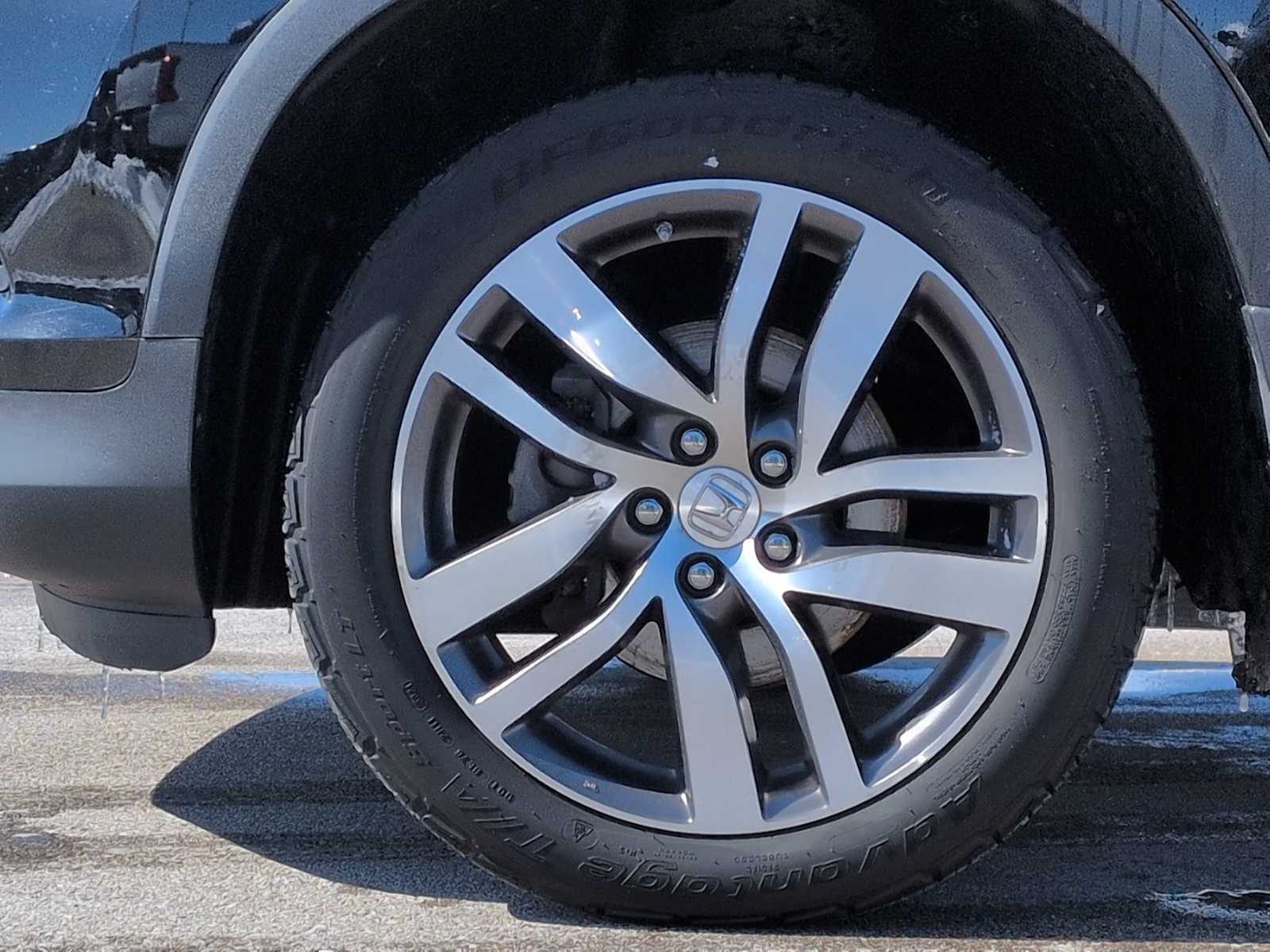 Thumbnail: 2017 Honda Pilot - 14