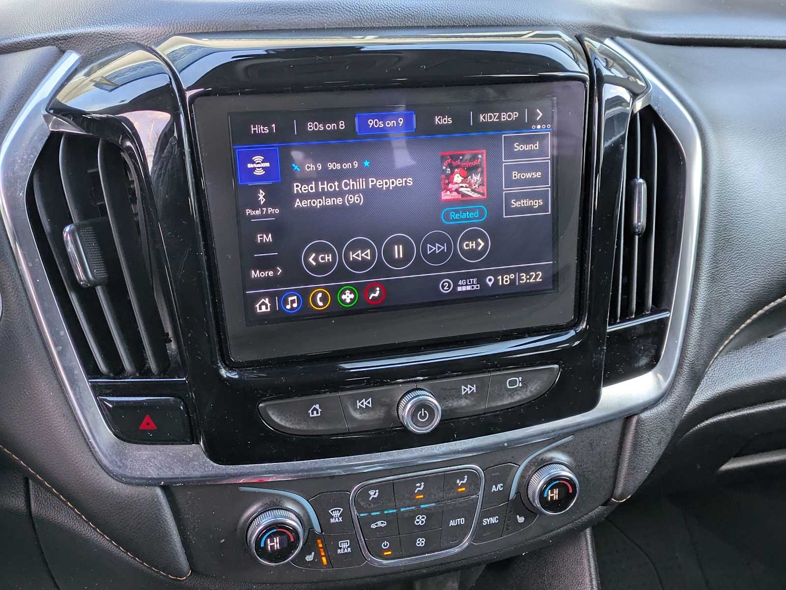 Thumbnail: 2021 Chevrolet Traverse - 26