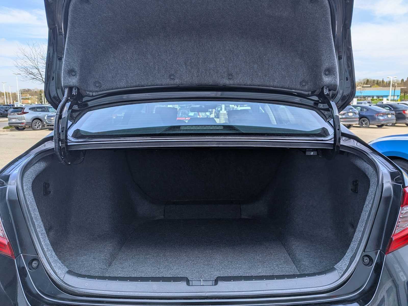 Thumbnail: 2018 Honda Accord - 30