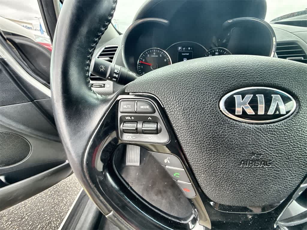 Thumbnail: 2017 Kia Forte - 22