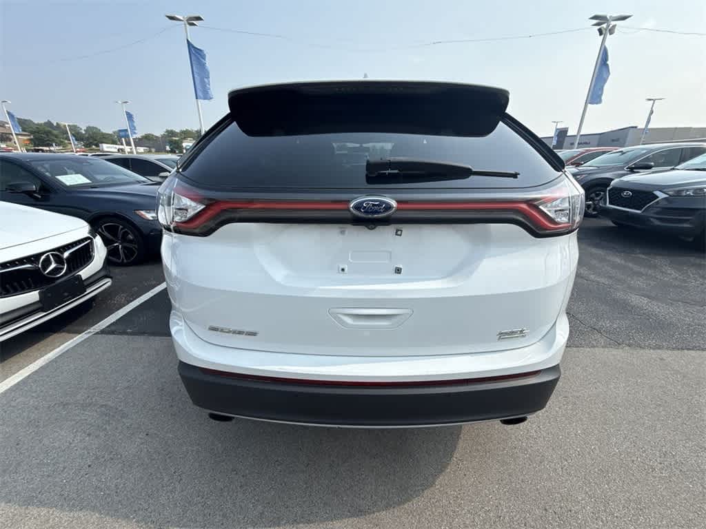 Thumbnail: 2017 Ford Edge - 12