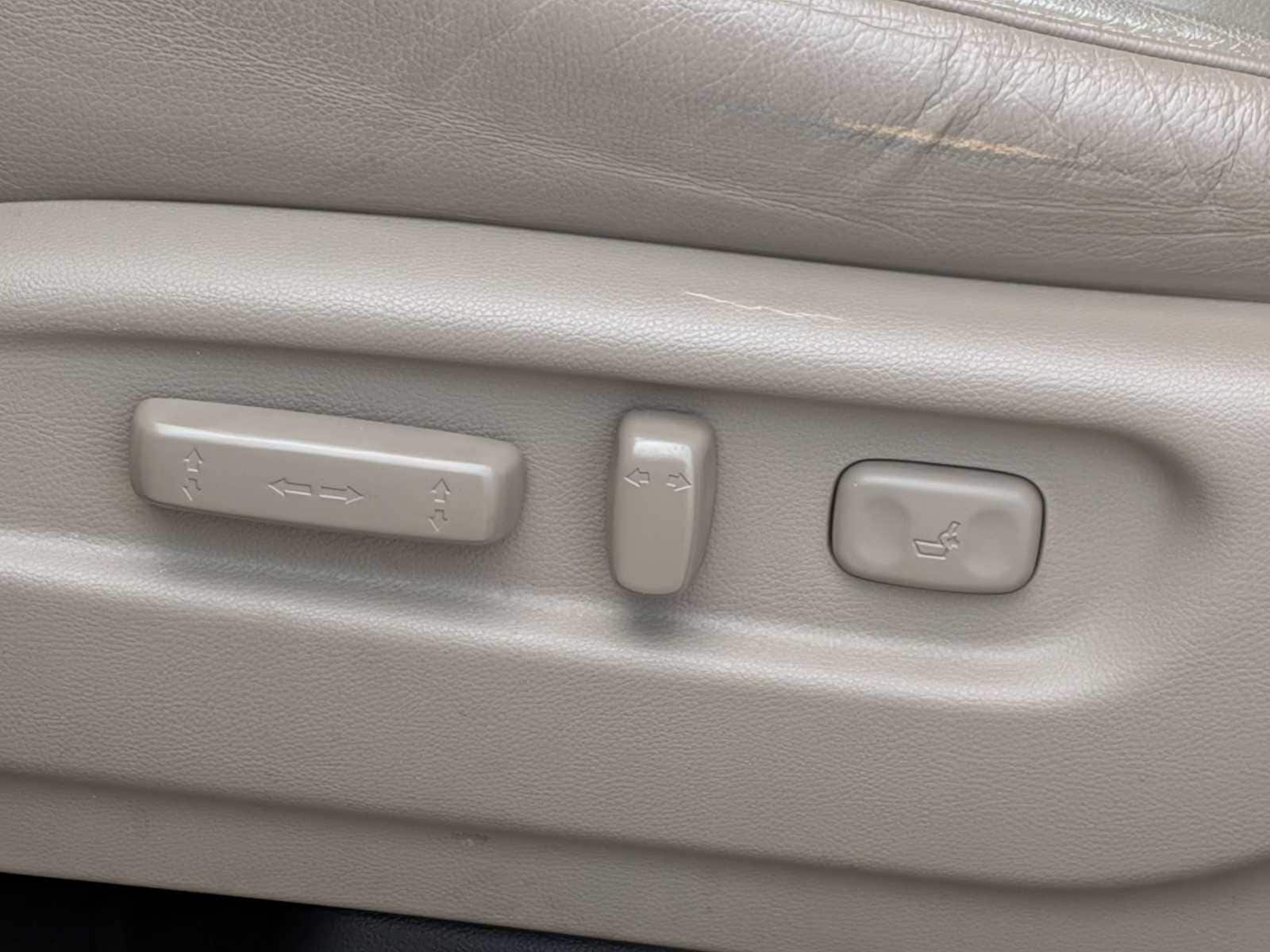 Thumbnail: 2019 Honda Pilot - 16