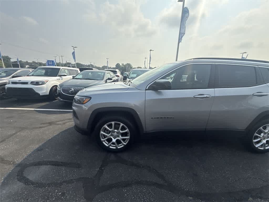 Thumbnail: 2023 Jeep Compass - 3