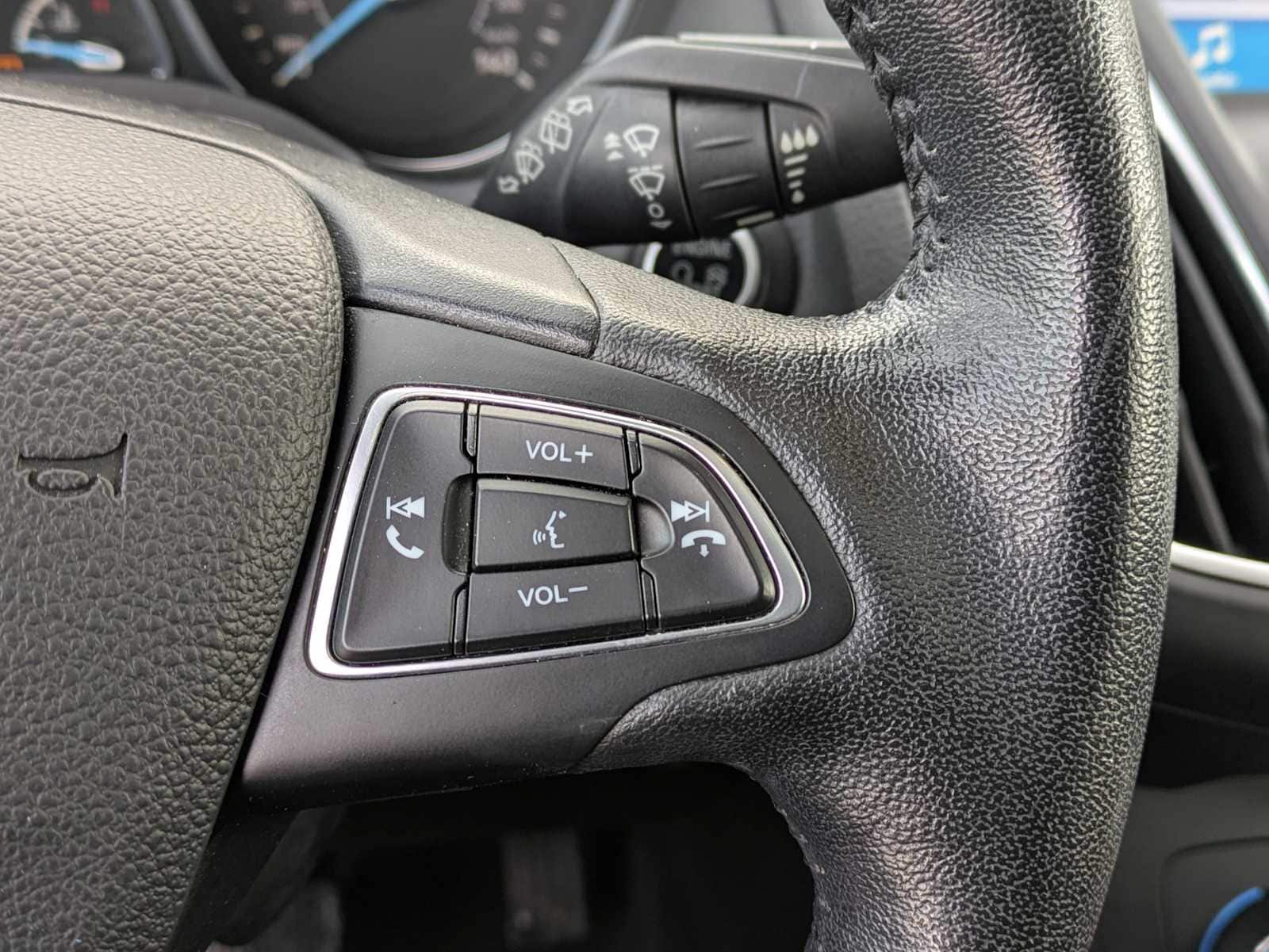 Thumbnail: 2016 Ford Focus - 23