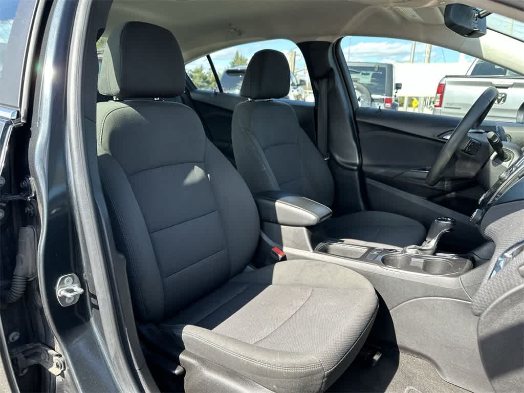 2018 Chevrolet Cruze LT 19