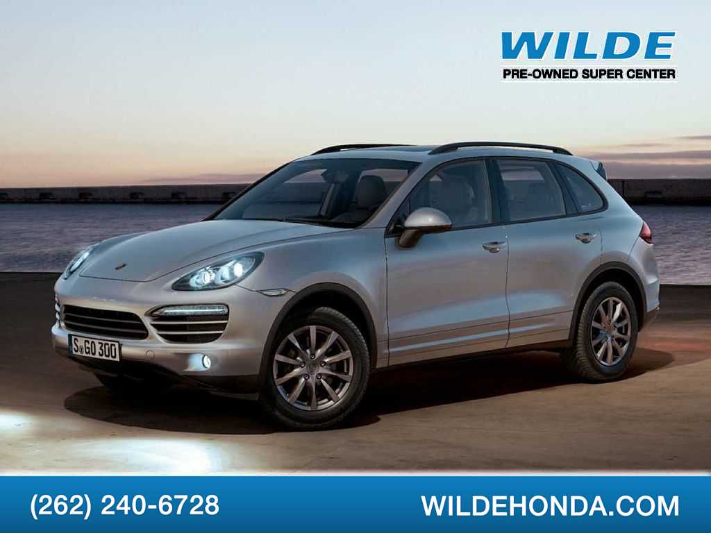 2013 Porsche Cayenne Base -
                  Waukesha, WI