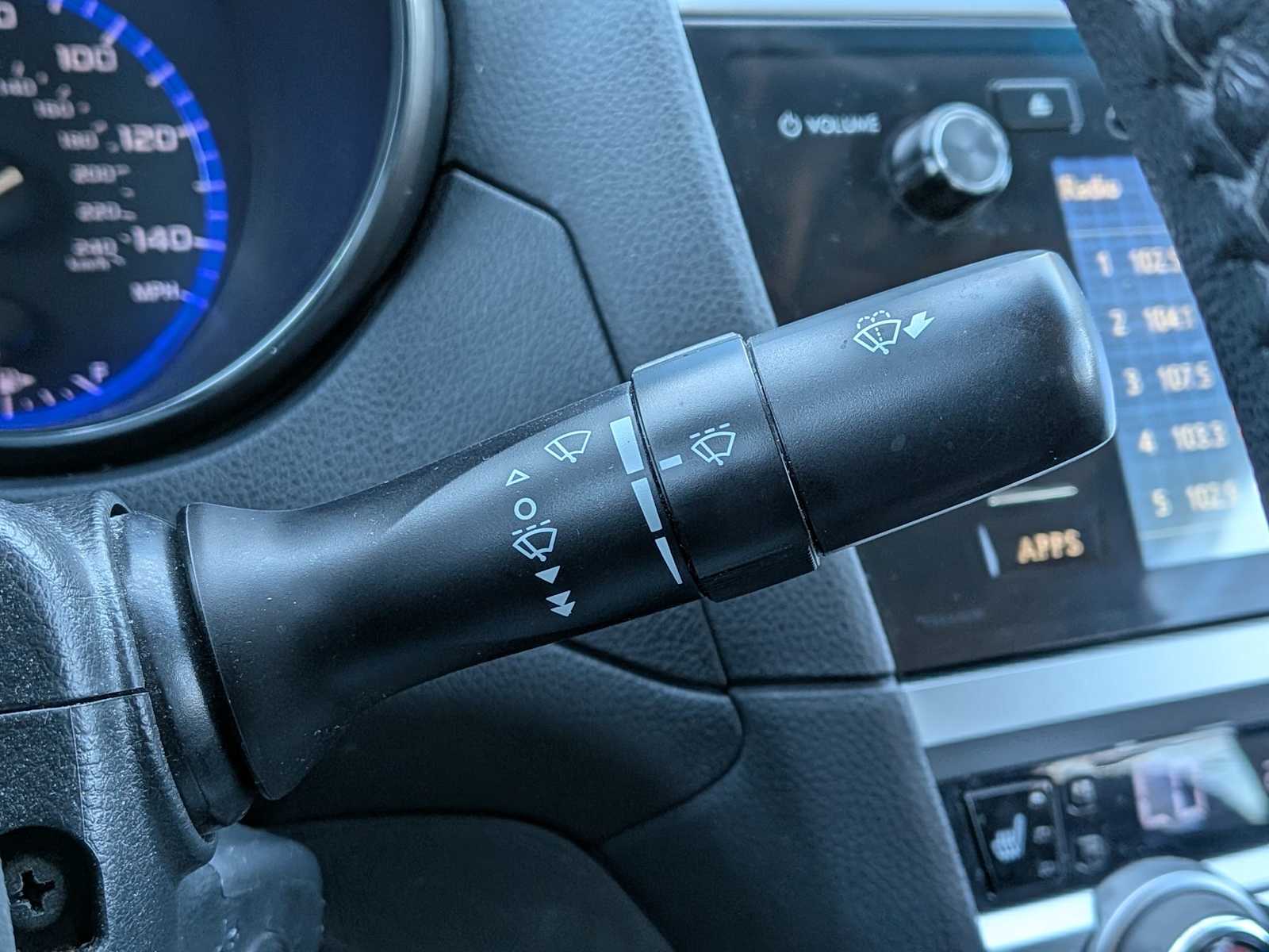 Thumbnail: 2015 Subaru Legacy - 25