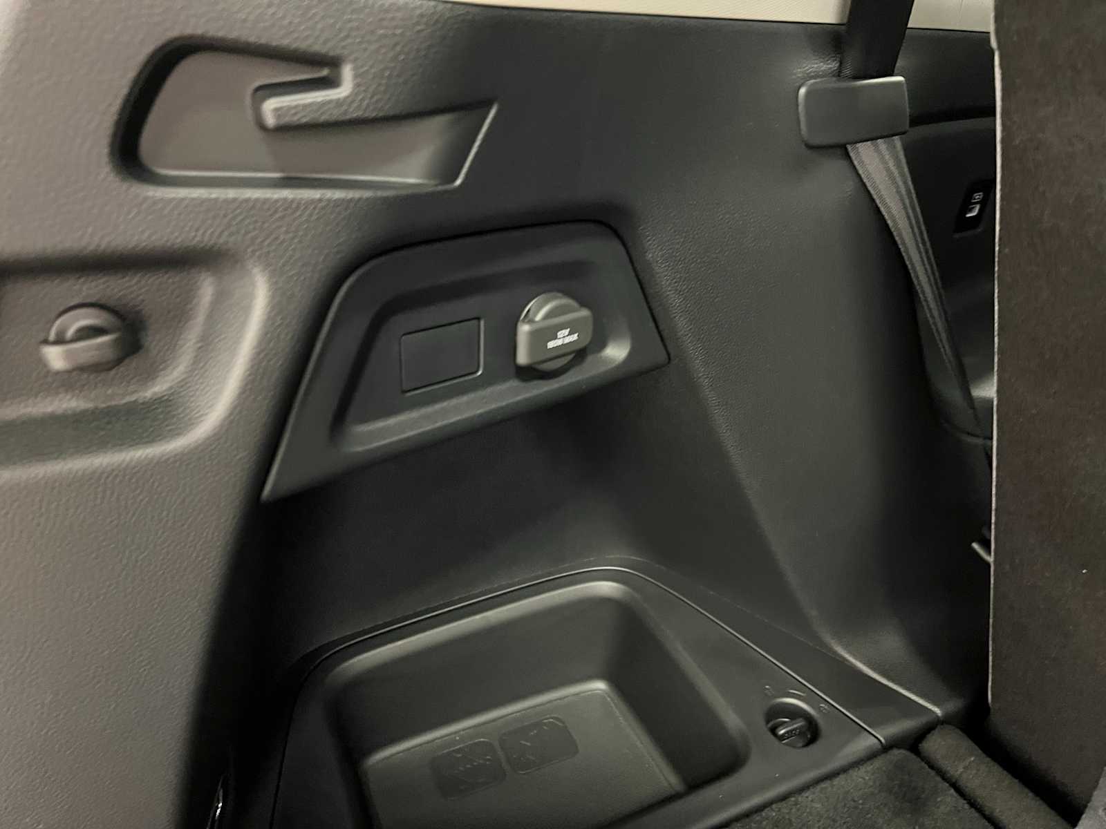 Thumbnail: 2025 Honda Pilot - 32
