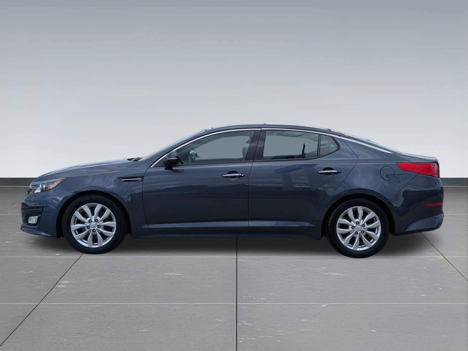 Thumbnail: 2015 Kia Optima - 3