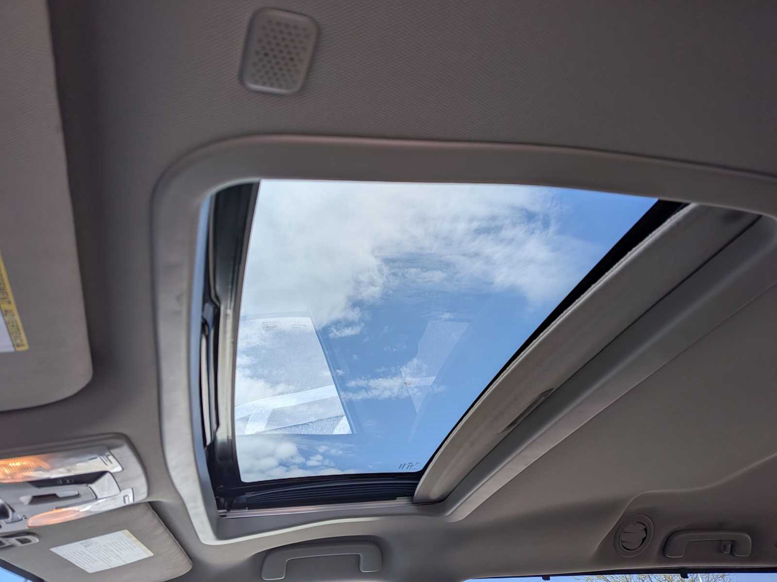 Thumbnail: 2020 Toyota Sienna - 16