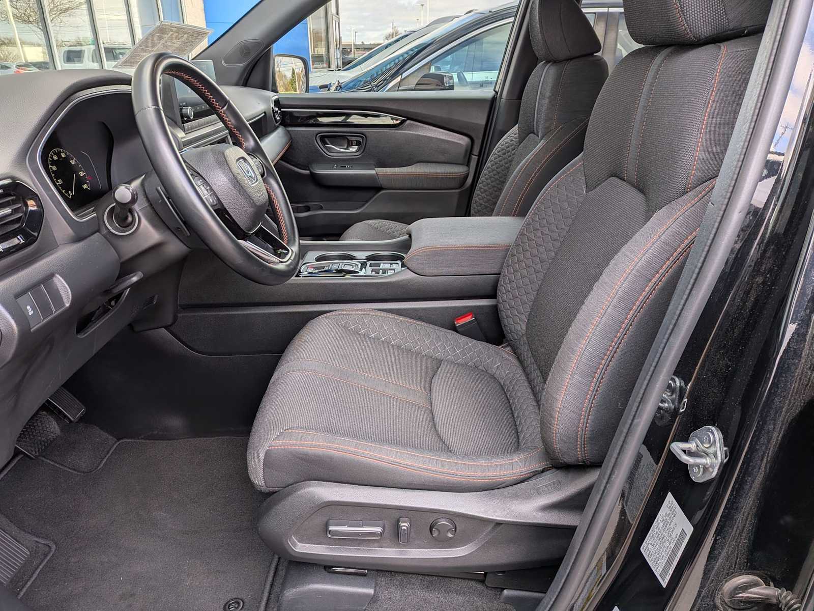 Thumbnail: 2025 Honda Pilot - 15