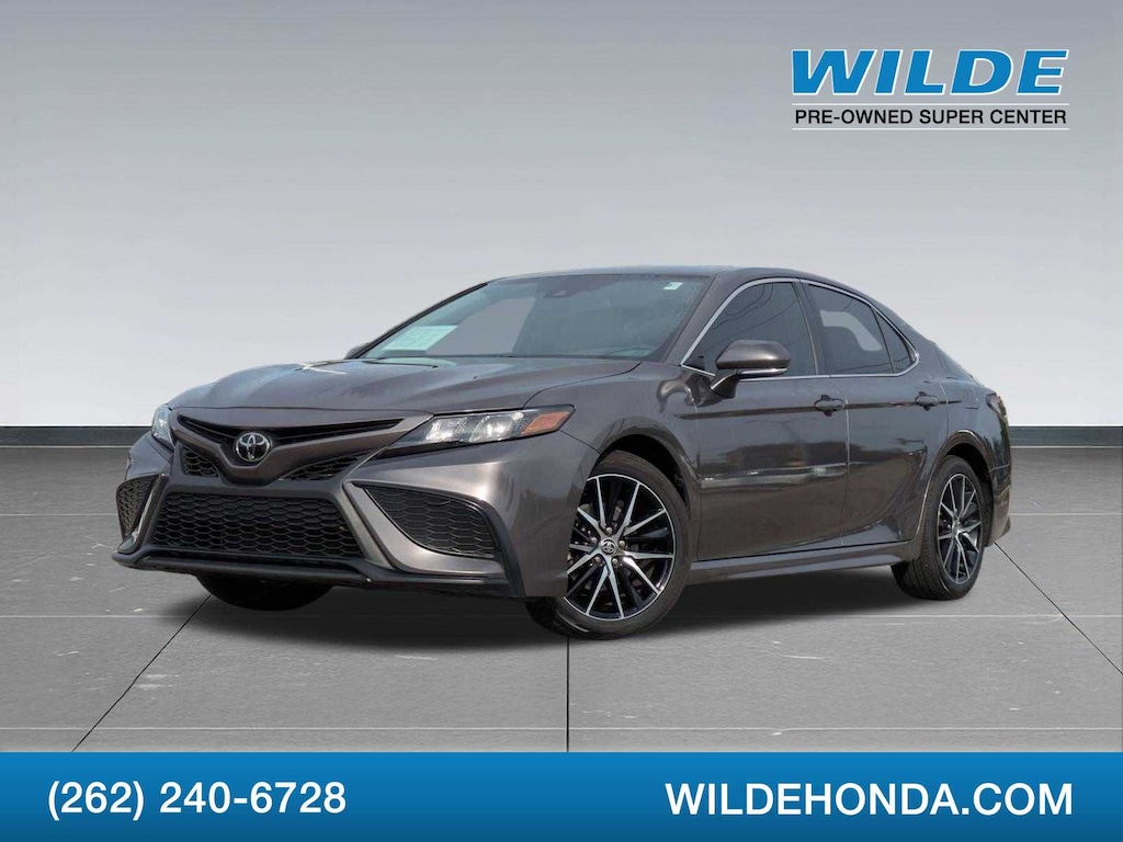 Used 2023 Toyota Camry SE Sedan