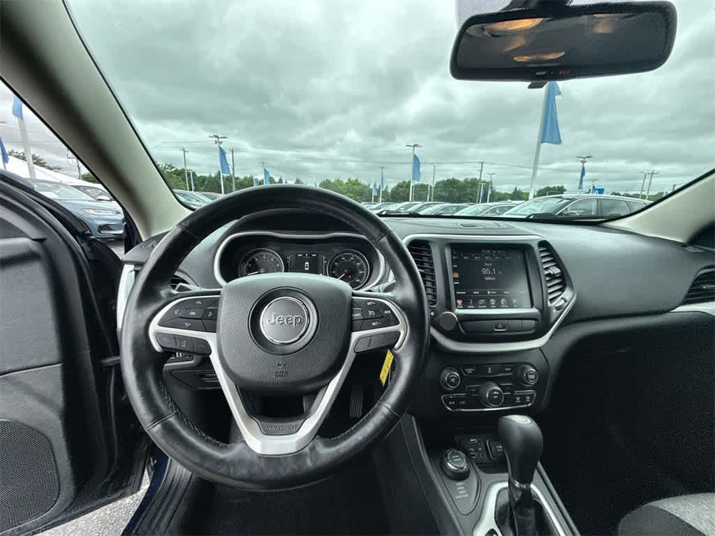 Thumbnail: 2014 Jeep Cherokee - 14