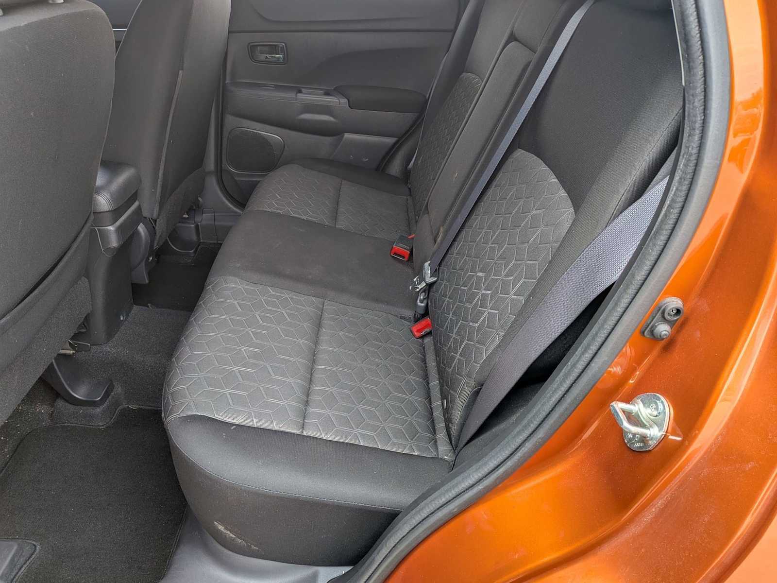 Thumbnail: 2021 Mitsubishi Outlander Sport - 17