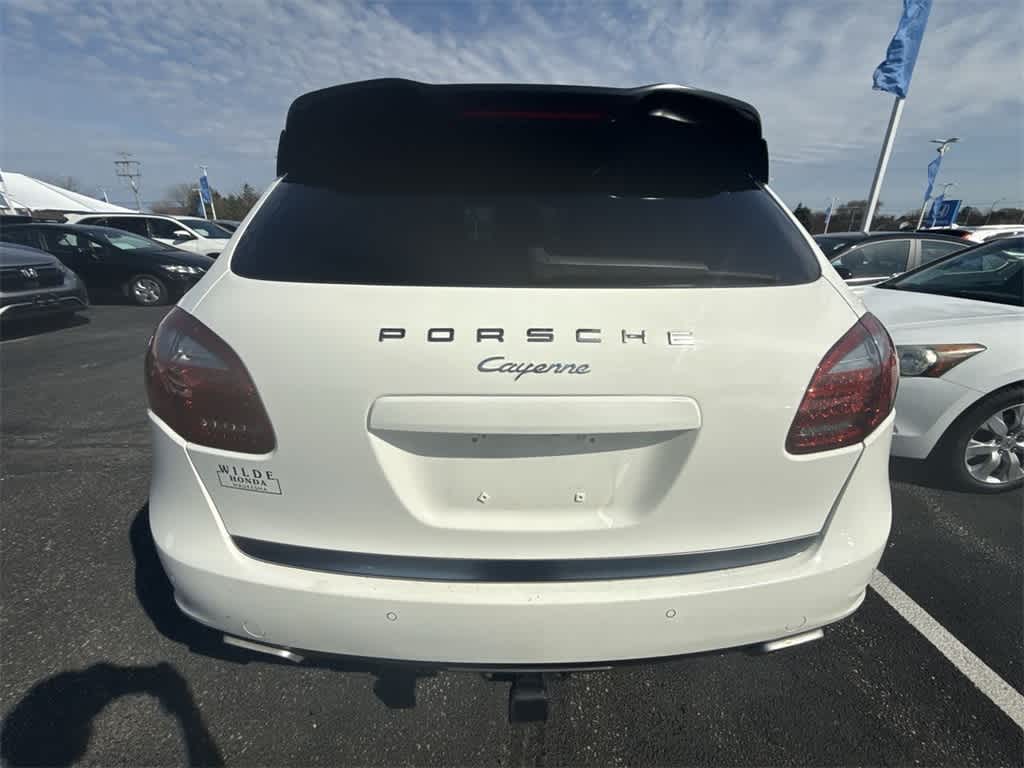 Thumbnail: 2012 Porsche Cayenne - 12