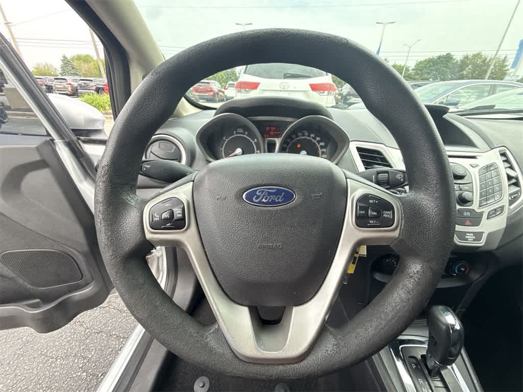 Thumbnail: 2013 Ford Fiesta - 21