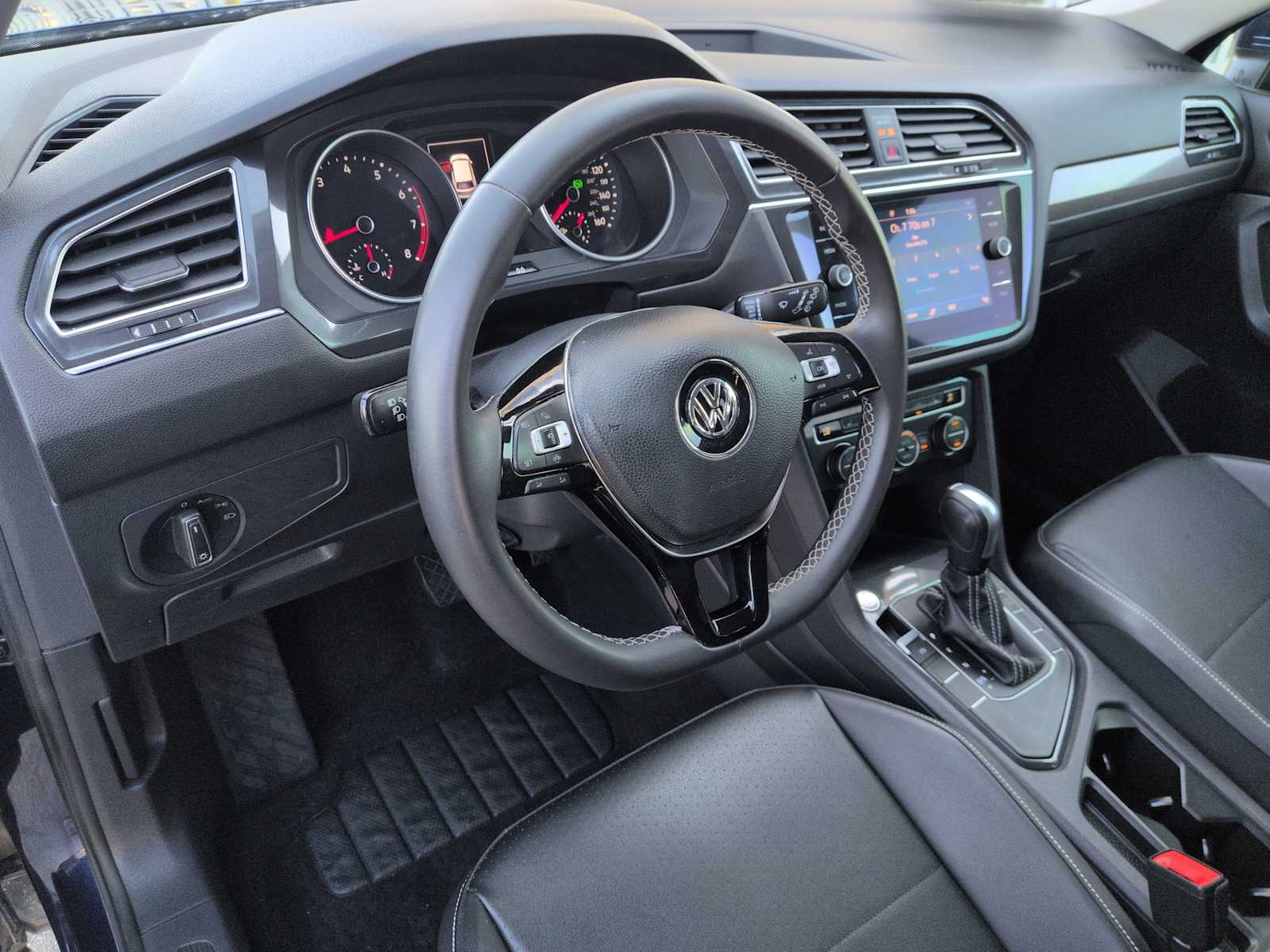 Thumbnail: 2021 Volkswagen Tiguan - 2