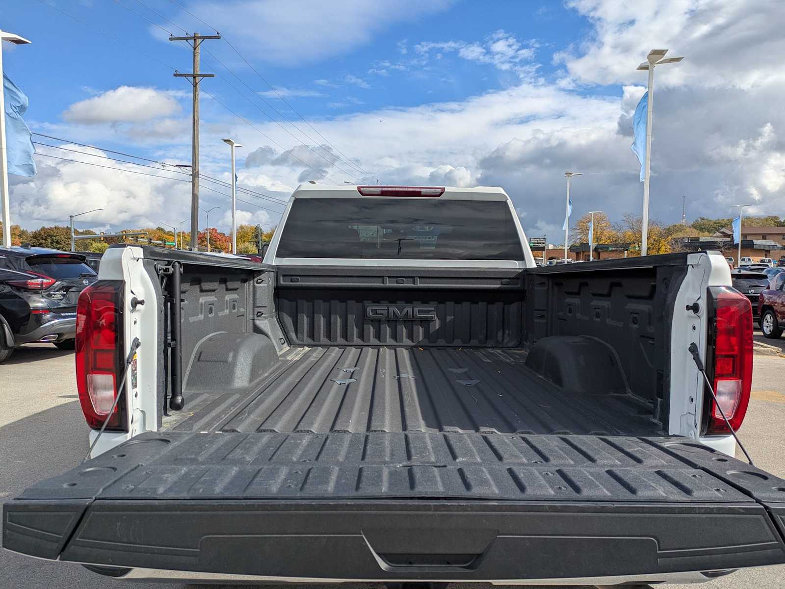 Thumbnail: 2023 GMC Sierra 2500 - 30