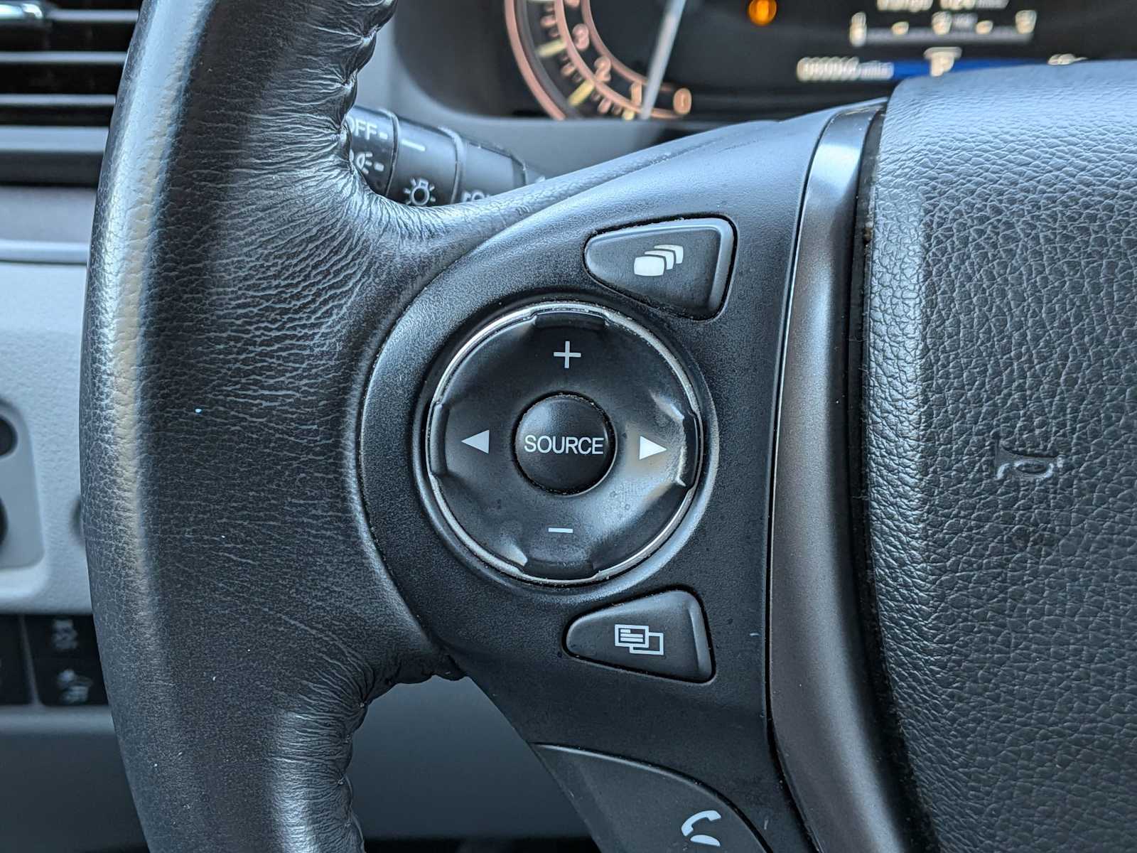 Thumbnail: 2018 Honda Pilot - 24