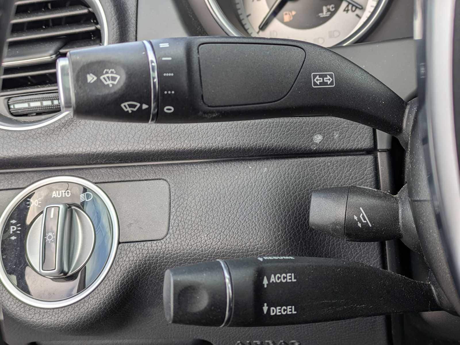 Thumbnail: 2013 Mercedes-Benz C-Class - 26