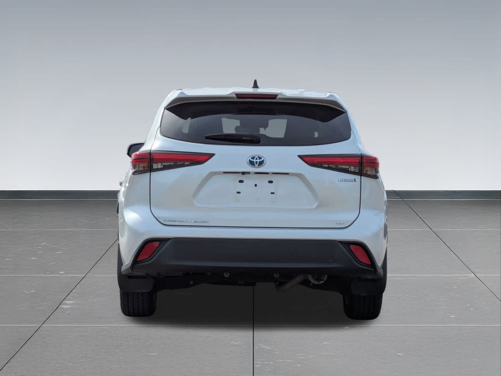 Thumbnail: 2022 Toyota Highlander - 5