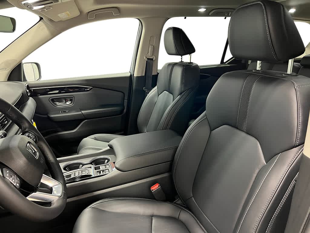 Thumbnail: 2025 Honda Pilot - 15