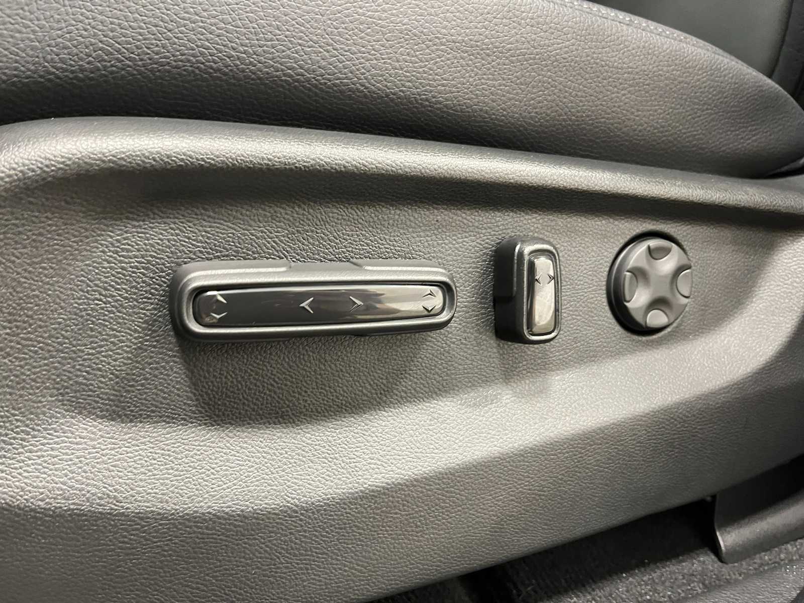 Thumbnail: 2026 Honda Odyssey - 13